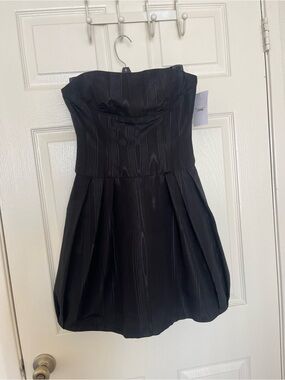 BCBG Strapless Black Textured Bubble Cocktail Dress